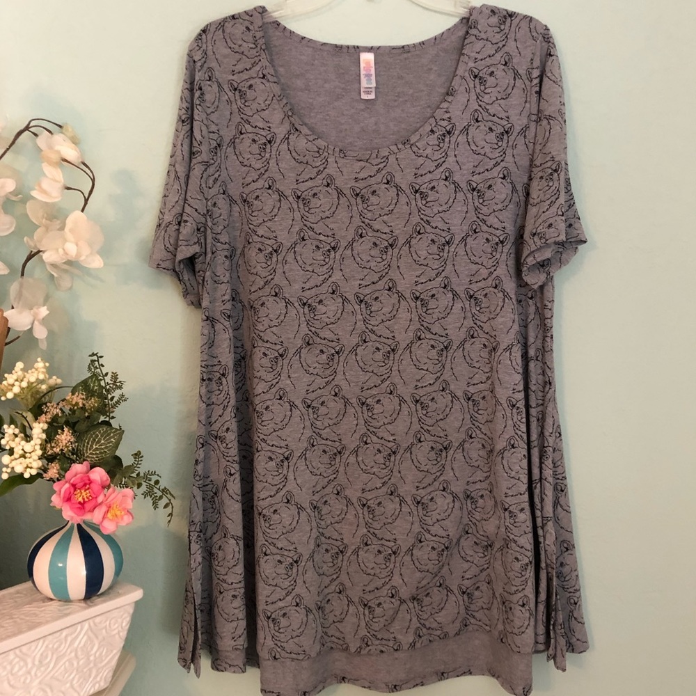 LuLaRoe Gray Bear Print Perfect Tee size L